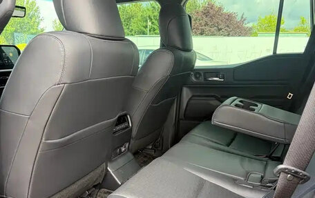 Toyota Land Cruiser Prado, 2025 год, 9 438 004 рублей, 14 фотография