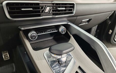 Geely Coolray I, 2023 год, 1 799 000 рублей, 18 фотография