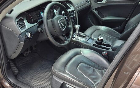 Audi A4, 2011 год, 950 000 рублей, 17 фотография
