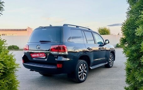 Toyota Land Cruiser 200, 2018 год, 6 250 000 рублей, 6 фотография