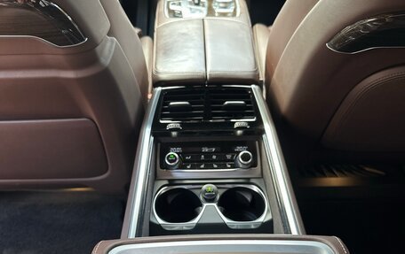 BMW 7 серия, 2016 год, 4 390 000 рублей, 13 фотография