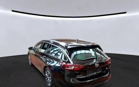 Opel Insignia II рестайлинг, 2022 год, 1 592 000 рублей, 4 фотография