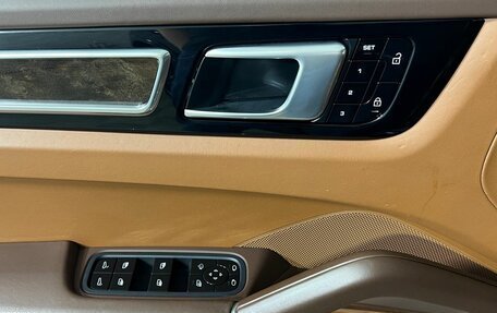 Porsche Cayenne III, 2021 год, 11 997 000 рублей, 16 фотография
