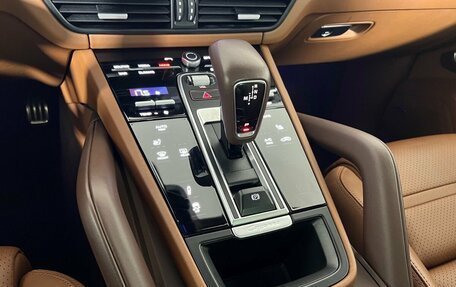Porsche Cayenne III, 2021 год, 11 997 000 рублей, 23 фотография