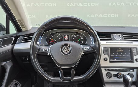 Volkswagen Passat B8 рестайлинг, 2017 год, 1 980 000 рублей, 5 фотография