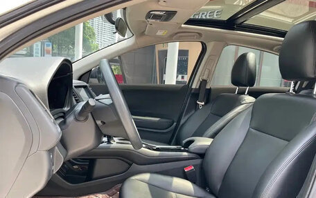 Honda Vezel, 2022 год, 1 292 271 рублей, 10 фотография