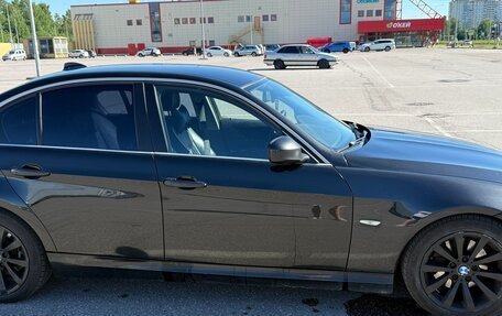 BMW 3 серия, 2011 год, 1 100 000 рублей, 4 фотография