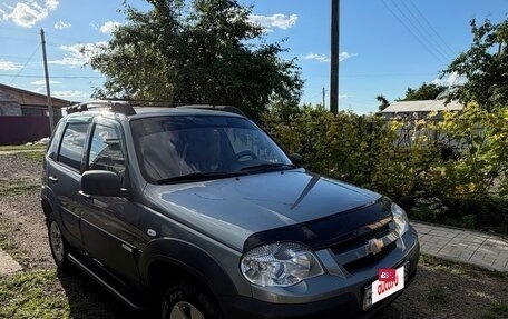 Chevrolet Niva I рестайлинг, 2013 год, 550 000 рублей, 2 фотография
