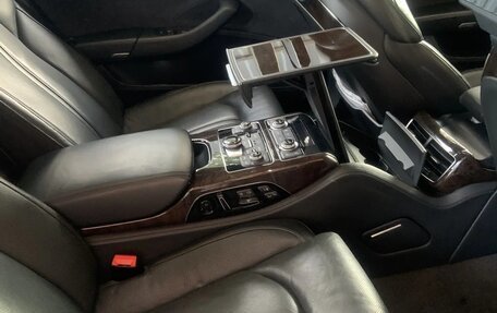 Audi A8, 2011 год, 2 050 000 рублей, 22 фотография