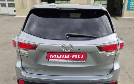 Toyota Highlander III, 2015 год, 2 970 000 рублей, 4 фотография