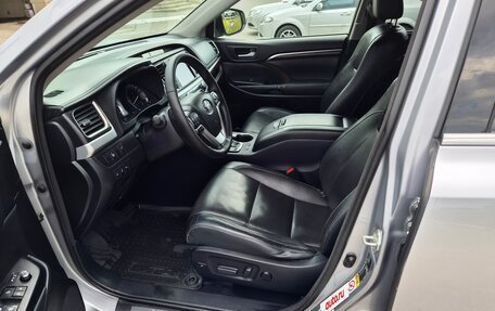 Toyota Highlander III, 2015 год, 2 970 000 рублей, 9 фотография