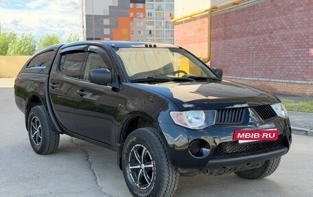 Mitsubishi L200 IV рестайлинг, 2008 год, 945 000 рублей, 2 фотография