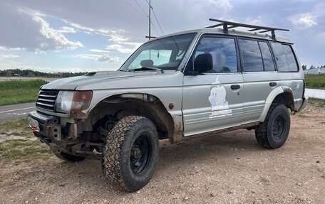 Mitsubishi Pajero III рестайлинг, 1994 год, 300 000 рублей, 1 фотография