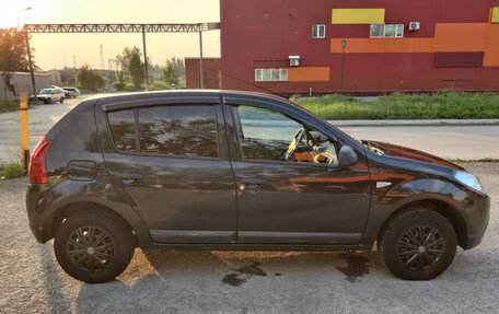 Renault Sandero I, 2013 год, 650 000 рублей, 1 фотография