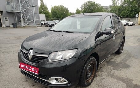 Renault Logan II, 2017 год, 669 000 рублей, 1 фотография