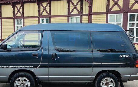 Toyota Town Ace III, 1996 год, 780 000 рублей, 2 фотография