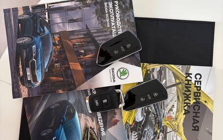 Skoda Octavia IV, 2021 год, 2 400 000 рублей, 13 фотография