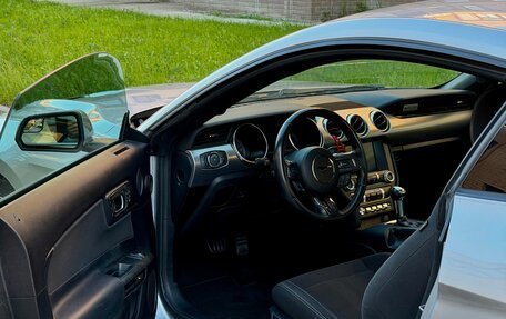 Ford Mustang VI рестайлинг, 2019 год, 3 390 000 рублей, 14 фотография