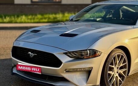 Ford Mustang VI рестайлинг, 2019 год, 3 390 000 рублей, 9 фотография