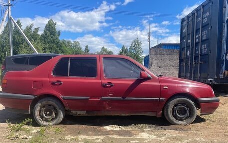 Volkswagen Vento, 1997 год, 99 500 рублей, 4 фотография