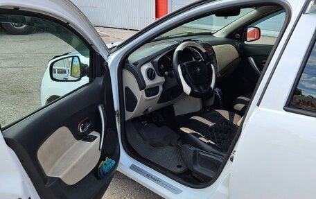 Renault Logan II, 2014 год, 385 000 рублей, 4 фотография