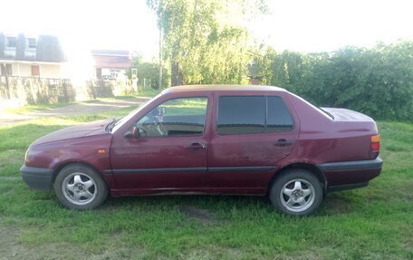 Volkswagen Vento, 1993 год, 160 000 рублей, 4 фотография