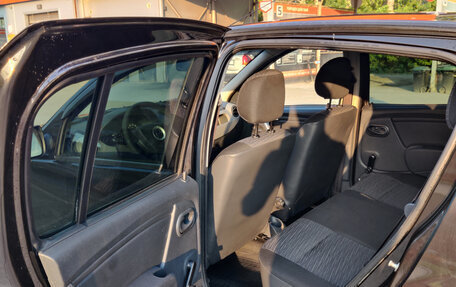 Renault Sandero I, 2013 год, 650 000 рублей, 13 фотография