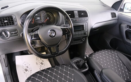 Volkswagen Polo VI (EU Market), 2016 год, 899 000 рублей, 12 фотография