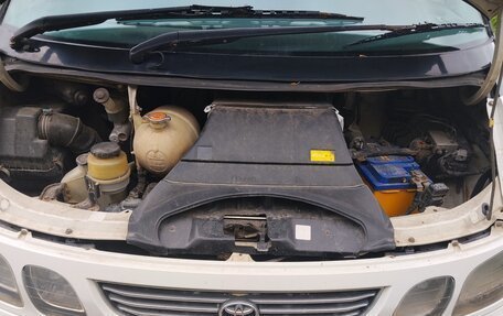 Toyota Estima III рестайлинг -2, 1998 год, 850 000 рублей, 13 фотография