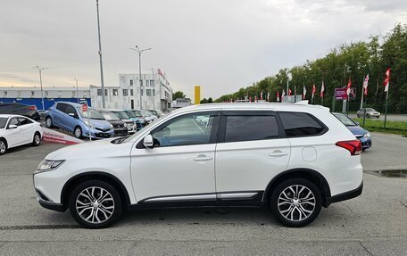 Mitsubishi Outlander III рестайлинг 3, 2018 год, 2 149 995 рублей, 4 фотография