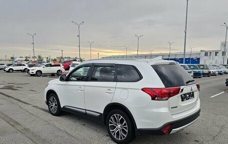 Mitsubishi Outlander III рестайлинг 3, 2018 год, 2 149 995 рублей, 5 фотография
