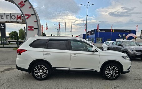 Mitsubishi Outlander III рестайлинг 3, 2018 год, 2 149 995 рублей, 8 фотография