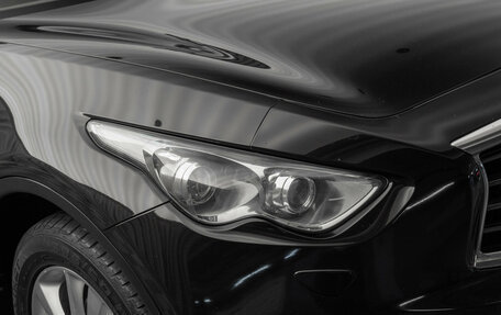 Infiniti QX70, 2014 год, 2 230 000 рублей, 25 фотография