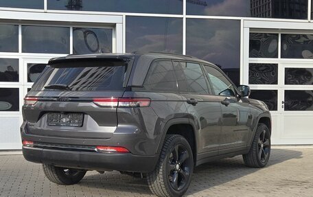 Jeep Grand Cherokee, 2023 год, 5 590 000 рублей, 3 фотография