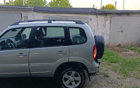 Chevrolet Niva I рестайлинг, 2014 год, 585 000 рублей, 24 фотография