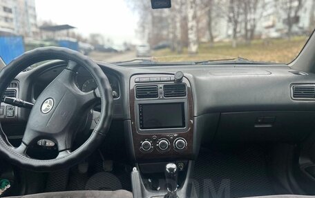 Toyota Avensis III рестайлинг, 2001 год, 470 000 рублей, 1 фотография