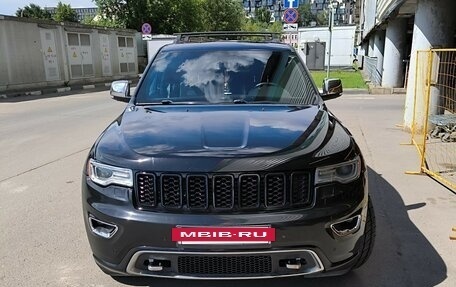 Jeep Grand Cherokee, 2018 год, 8 000 000 рублей, 2 фотография