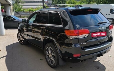 Jeep Grand Cherokee, 2018 год, 8 000 000 рублей, 7 фотография