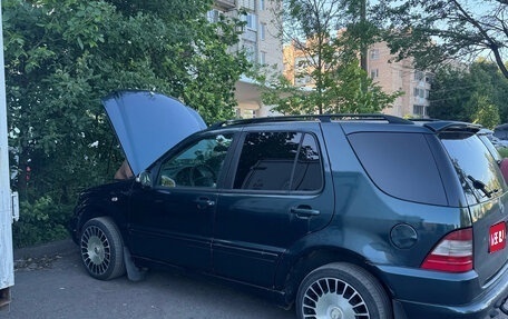 Mercedes-Benz M-Класс, 1998 год, 275 000 рублей, 1 фотография