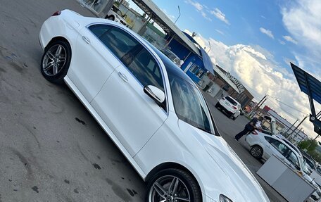Mercedes-Benz E-Класс, 2018 год, 4 800 000 рублей, 1 фотография