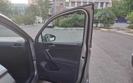 Volkswagen Tiguan II, 2019 год, 2 500 000 рублей, 6 фотография