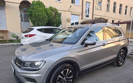 Volkswagen Tiguan II, 2019 год, 2 500 000 рублей, 5 фотография