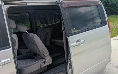 Nissan Serena I, 2000 год, 500 000 рублей, 20 фотография
