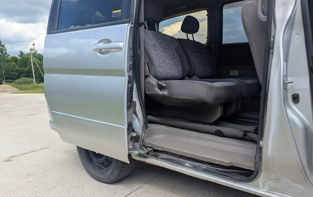Nissan Serena I, 2000 год, 500 000 рублей, 24 фотография
