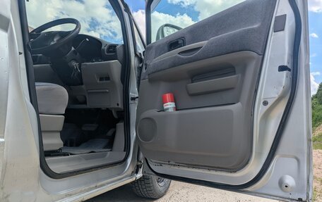 Nissan Serena I, 2000 год, 500 000 рублей, 23 фотография