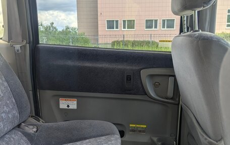 Nissan Serena I, 2000 год, 500 000 рублей, 29 фотография