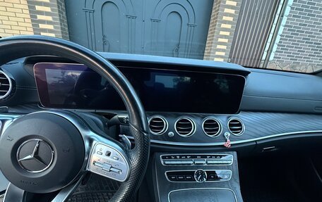 Mercedes-Benz E-Класс, 2018 год, 4 800 000 рублей, 3 фотография