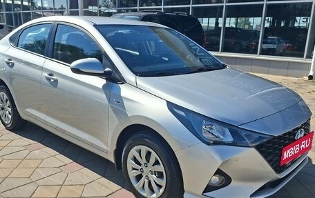 Hyundai Solaris II рестайлинг, 2021 год, 1 690 000 рублей, 9 фотография