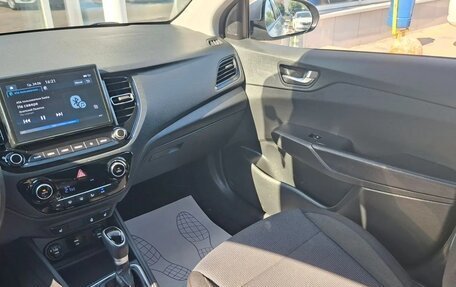 Hyundai Solaris II рестайлинг, 2021 год, 1 690 000 рублей, 29 фотография