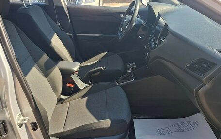 Hyundai Solaris II рестайлинг, 2021 год, 1 690 000 рублей, 33 фотография